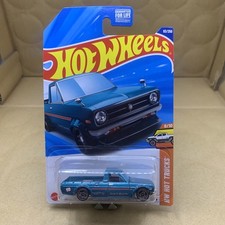 Hot Wheels - 1975 Datsun Sunny Truck (B120)  Green    2025