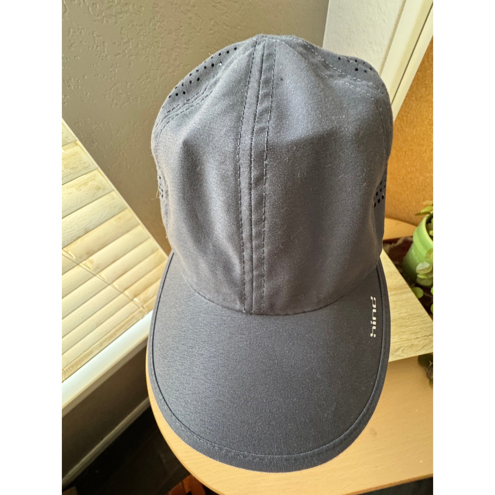 Hind Performance Cap – Black – Adjustable Strap - image 2