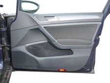 1x VW Golf 7 5G AU Türverkleidung Tür vorne rechts 4/5-Türer titan schwarz