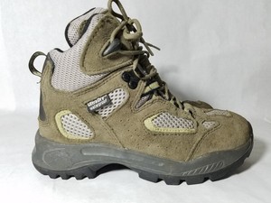 vasque youth hiking boots