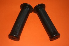 BSA C15 B25 B40 B44 BANTAM 7/8" HANDLEBAR GRIPS REPLICA AMAL 16/069 16/070
