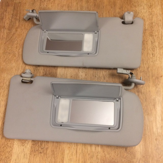 20042008 Acura TSX Grey Lighted Sun Visor Set Pair, OEM Sunvisors (LH