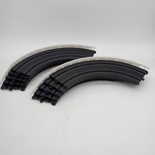 LIFE-LIKE Racing 10 9" Radius Curves  10 White Guardrails HO Slot Car Tracks