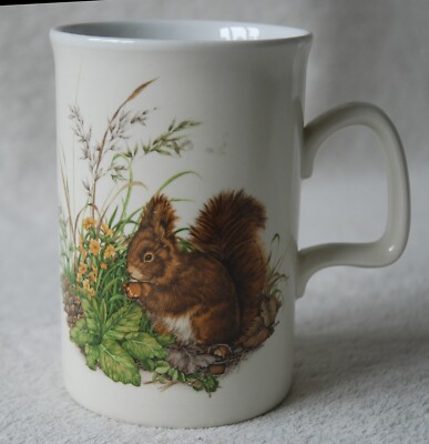Ashdale Keramik Kaffeebecher Eichhörnchen isst Nuss Spätsommer Herbstszene schön