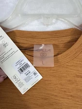 New Calia By Carrie Underwood Large Tissue Top Long Sleeve Gym Workout Shirt NWT