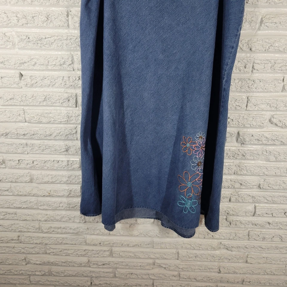 Falda para mujer St Johns Bay 20W Plus midi azul línea denim bordada cremallera cómoda Foto 4 de 4