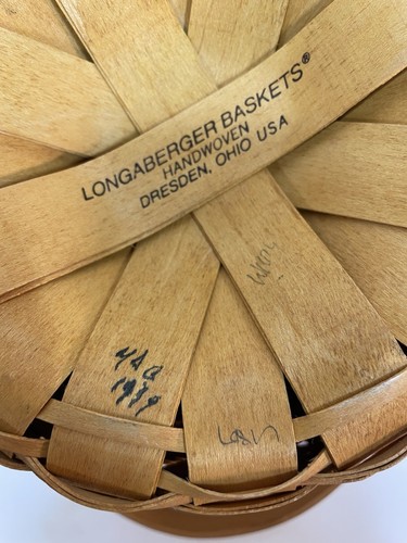 Vintage LONGABERGER Medium Round Fruit Basket with Handle Handwoven 1999 - Picture 9 of 11