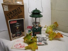 Vintage Coleman Single Mantle LANTERN GREEN 200A 1983 USED ONCE "MINTY" with Box