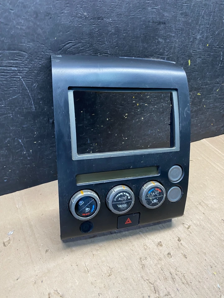 Radio reproductor de CD Nissan Armada Bose 2004 a 2007 aire acondicionado control de clima OEM R8947 PS Foto 4 de 4