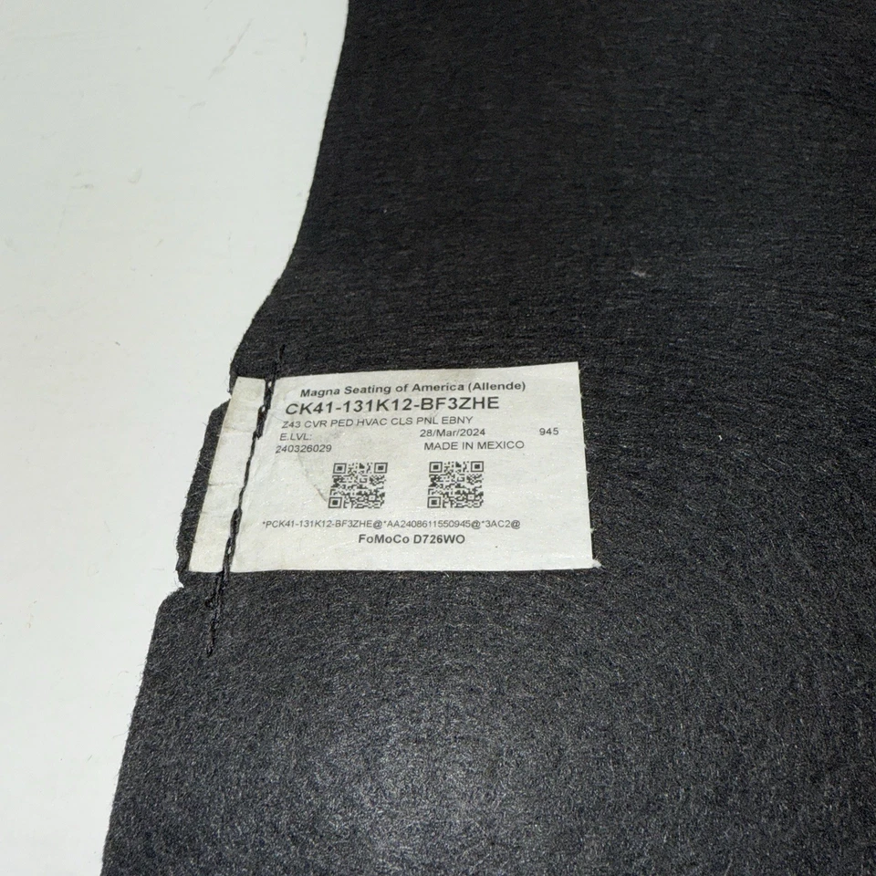 Ford Transit 150 250 350 2020-2025 alfombra delantera derecha debajo del asiento OEM Foto 4 de 4