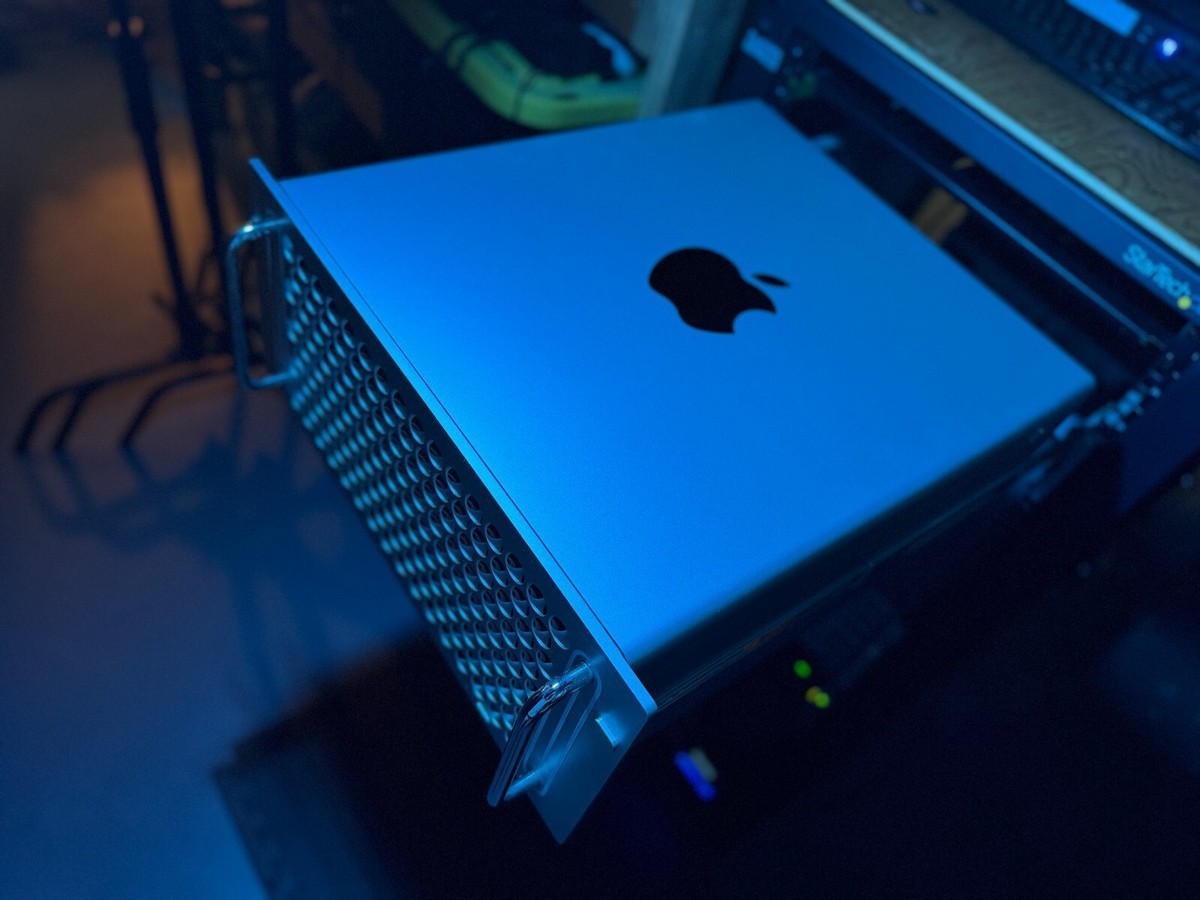 2019 Rack-Enabled Mac Pro Server | 384GB RAM | 8TB SSD | 14U