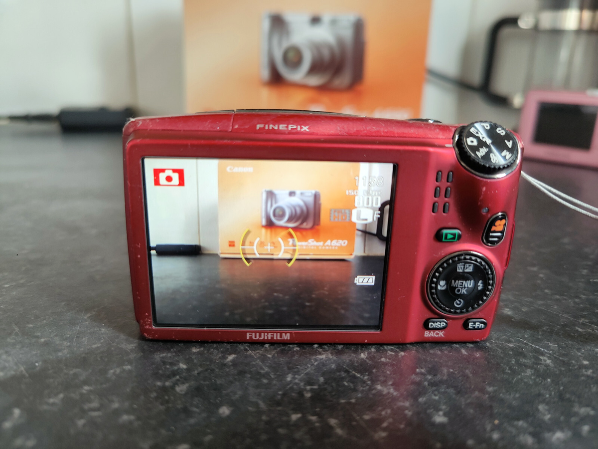Fujifilm FinePix F900EXR 16.1MP Digital Camera | eBay UK