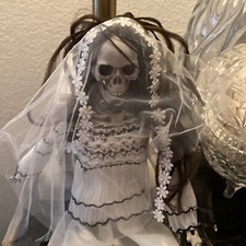 Halloween Bride Skeleton