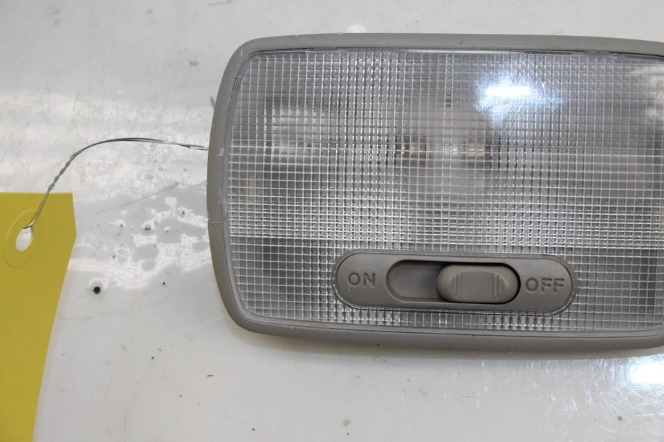 Задний купольный фонарь для чтения Acura TSX 2009-2014 годов выпуска от оригинального производителя - Изображение 3 из 4