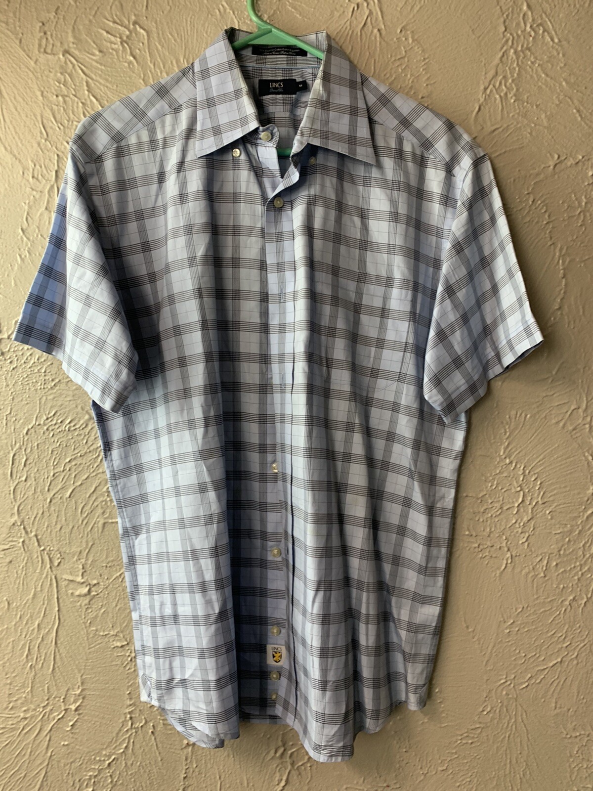 Foto 1 di 4