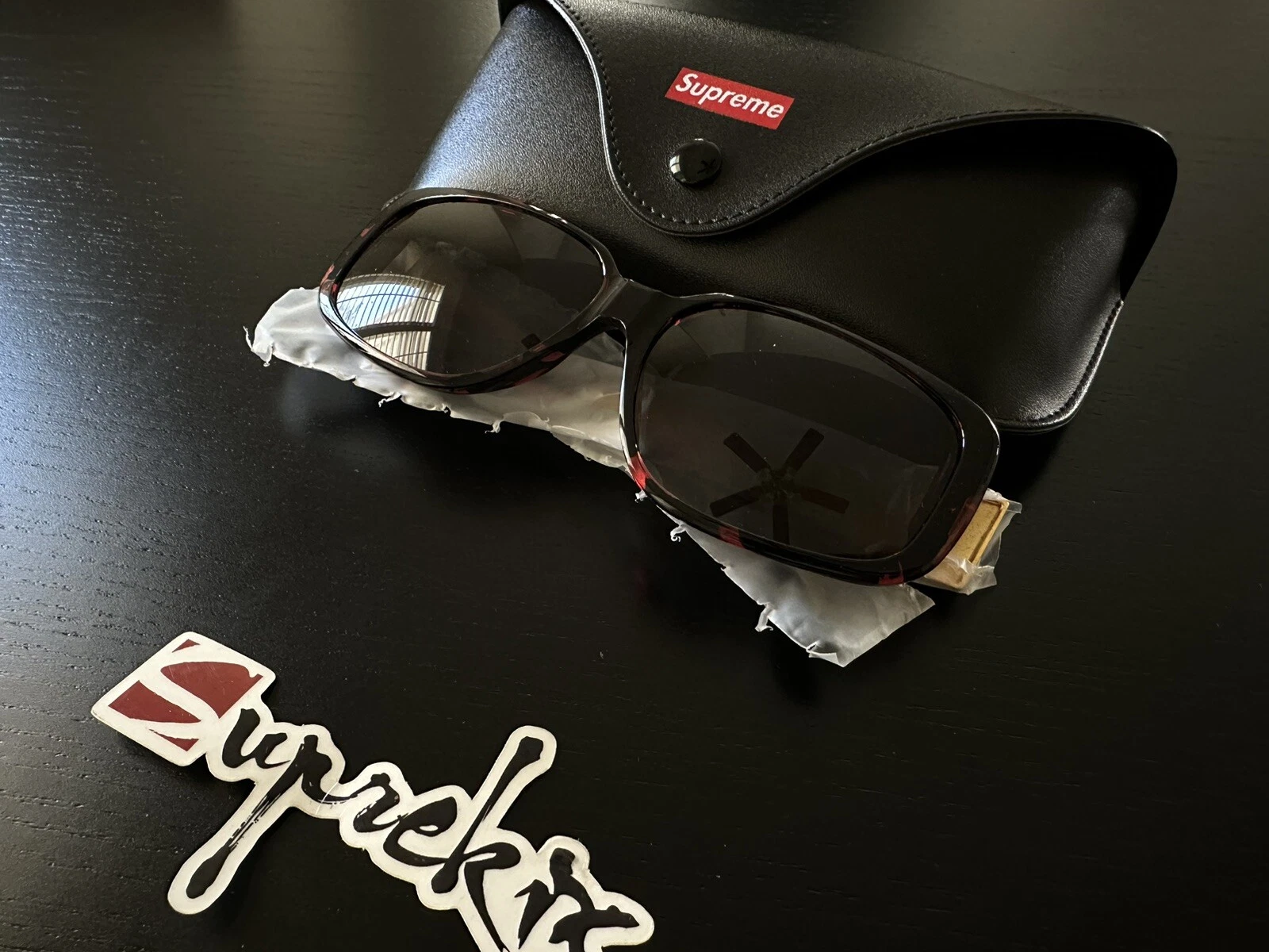 Lunettes de soleil Supreme SS17 Royce tortue rouge flambant neuves DS