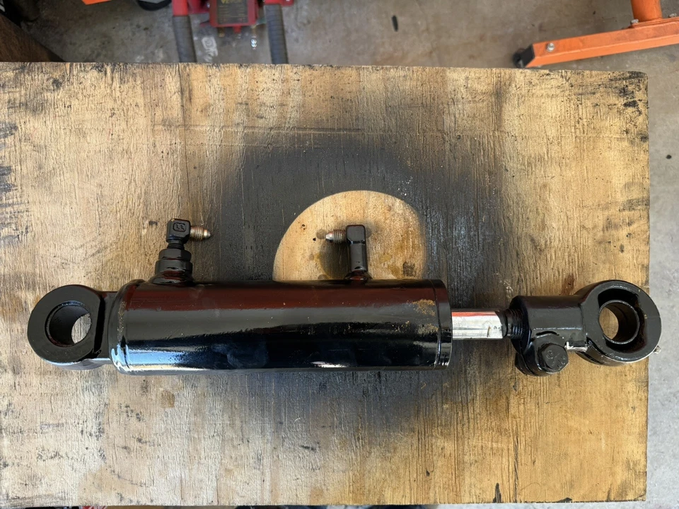 REMAN KOMATSU ВИЛОЧНЫЙ ПОГРУЗЧИК НАКЛОН ЦИЛИНДР В СБОРЕ (37A-1AP-4021) - Изображение 4 из 4