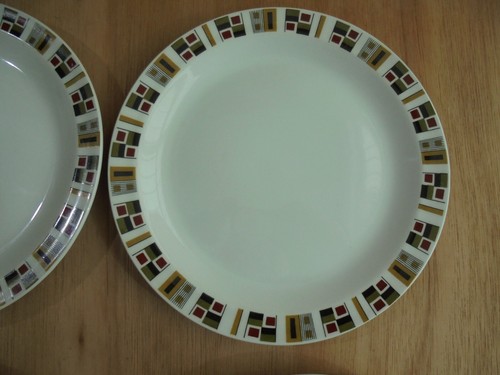 6 x Vintage Alfred Meakin Glo-White Random pattern side plates 18 cms dia - Picture 6 of 18