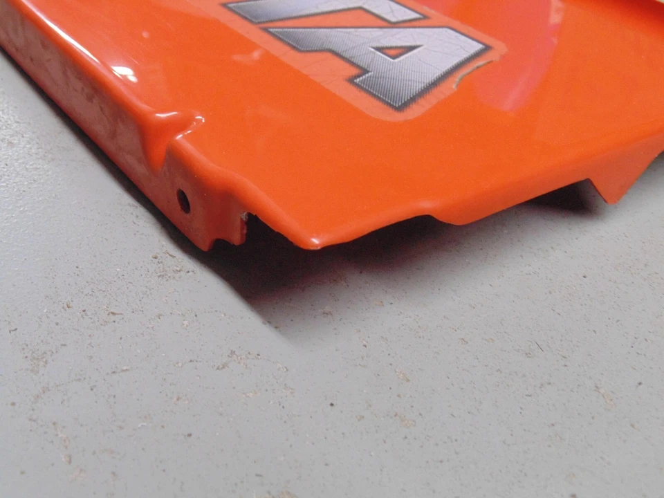 Kubota RTV X900 Left Side Cargo Box Cover - Image 4 of 4