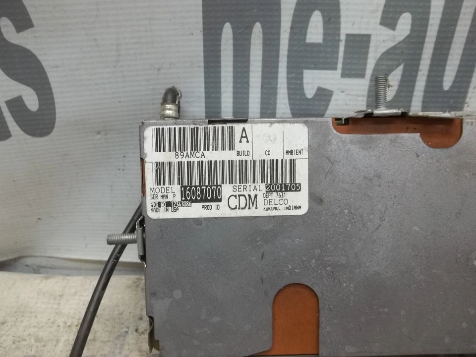 Cadillac Allante 1993 amplificador estéreo de radio de audio de fábrica 16087070 Foto 3 de 4