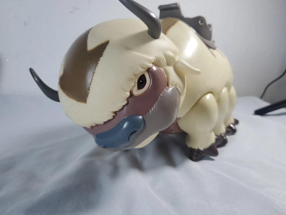 阿凡达 The Last Air Bender Appa + Figure Air Launcher 玩具,带声音 Mattel 2005 — 第 3/4 张图片