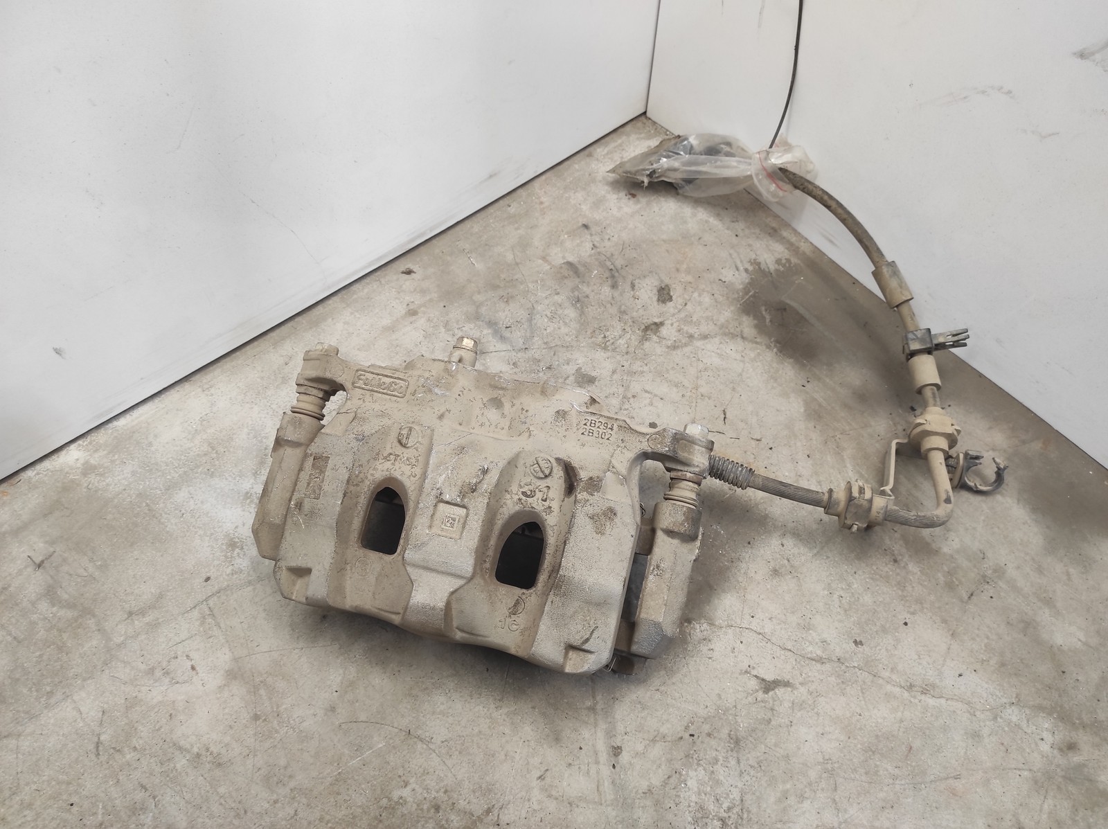 FORD USA EXPLORER Front Right Brake Caliper L1MC2010AM 2020 29366370
