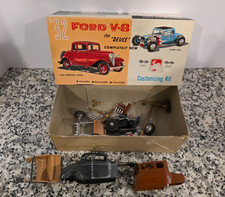 32 Ford V-8 The Deuce 1932 125 Model Kit Amt Vintage Mib Parts Lot Some Built