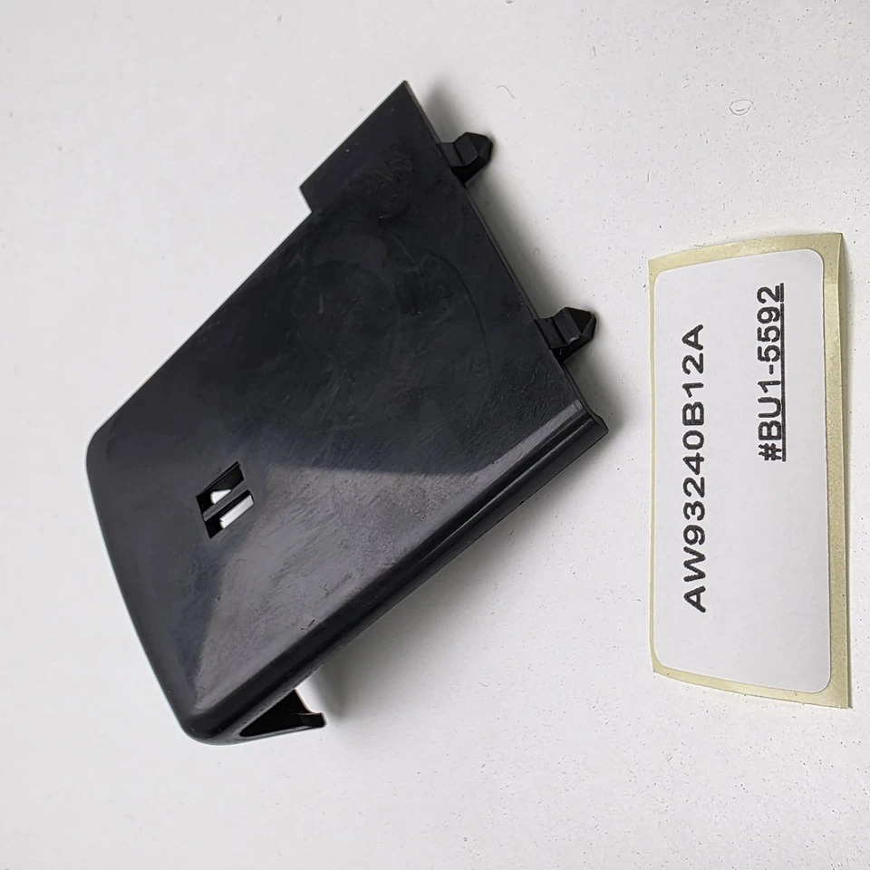 2010-2015 Jaguar XJ Front Right Door Panel Trim AW93240B12B - Image 4 of 4