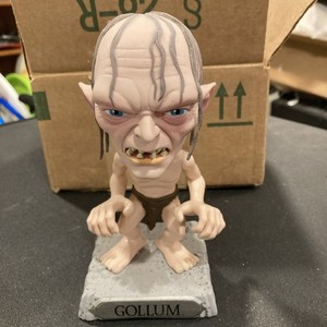 Lord Of The Rings Gollum Bobble head Figure
