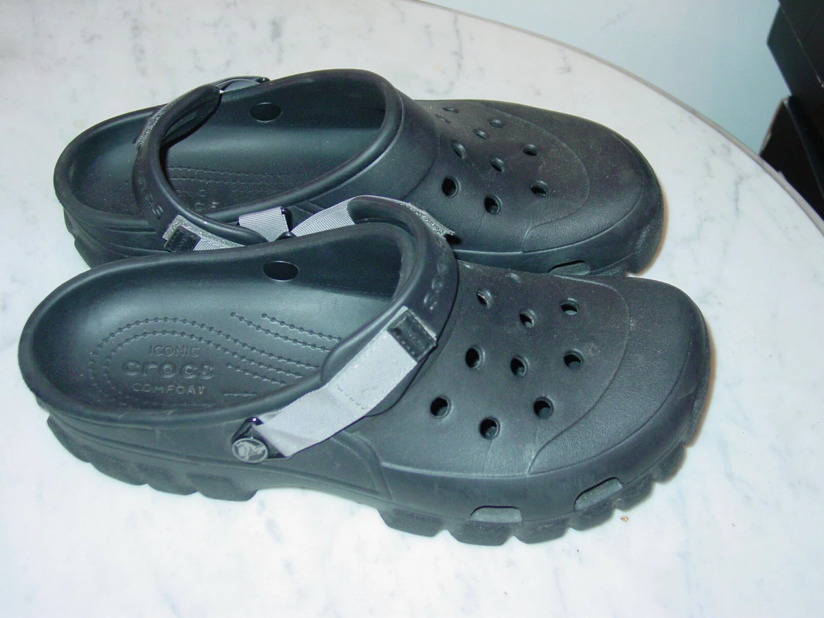 black crocs size 11