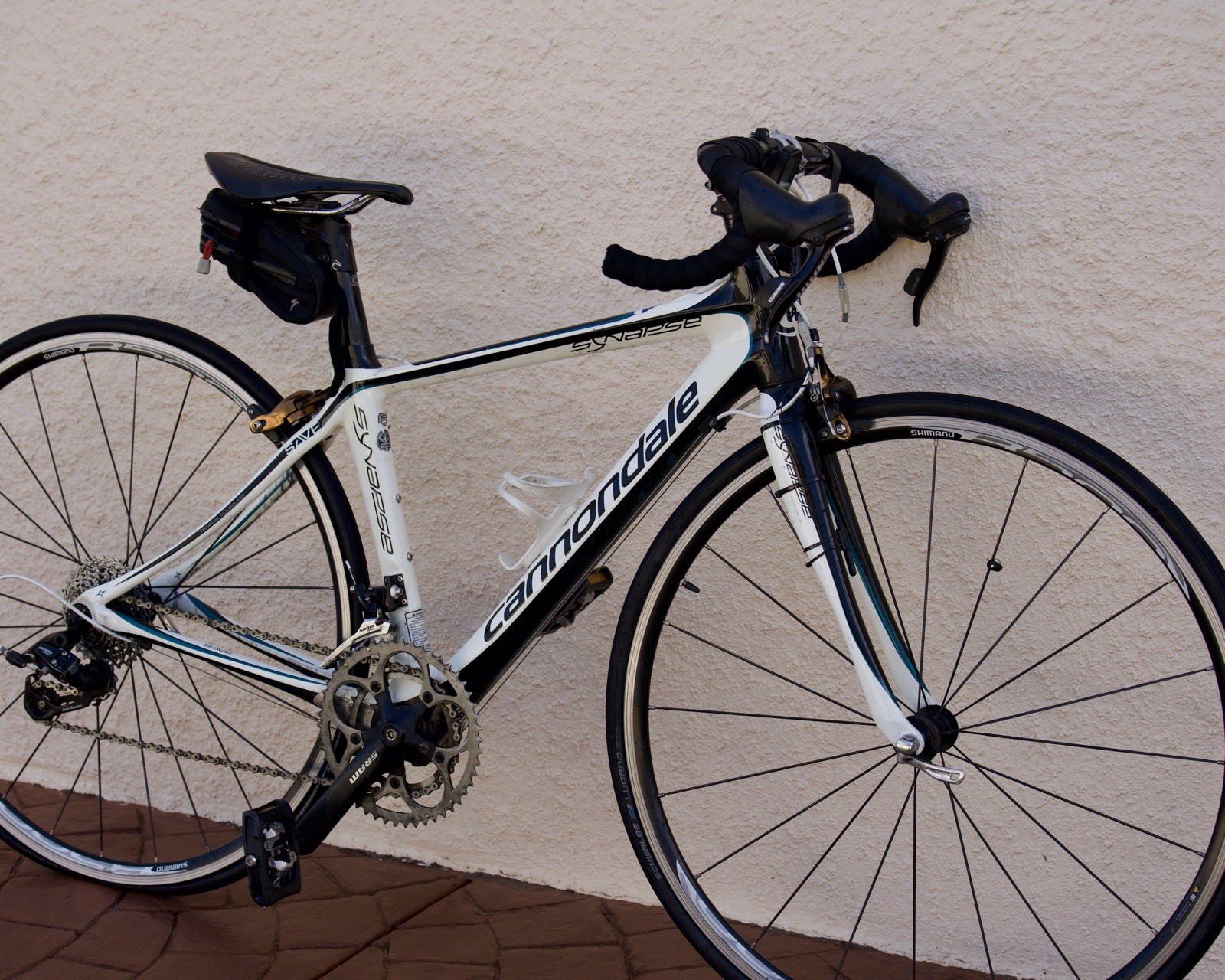 2011 Cannondale Synapse Carbon 6 Apex Women’s (Full Carbon)