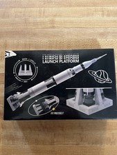 YOUFOY Saturn V Piattaforma di Lancio 122pz Espositore per Razzo Apollo 21309