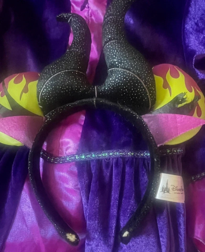 迪士尼商店男性女孩服装礼服尺寸 5-6 带迪士尼公园 Maleficent 耳朵 — 第 2/3 张图片