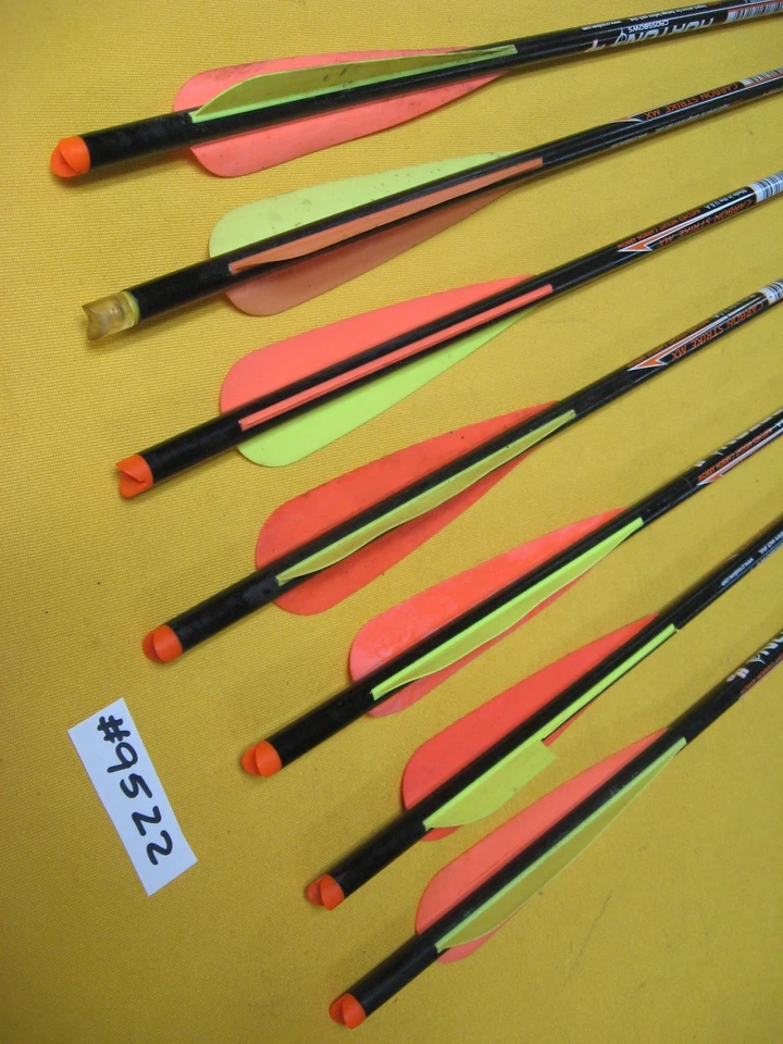 Horton Crossbow 13 Carbon Arrows 20" w/ Moon Nocks - Image 3 of 4