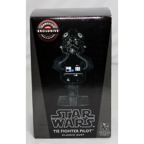 GENTLE GIGANTE STAR WARS CORBATA PILOTO DE COMBATE 1/6 BUSTO CLÁSICO GAMESTOP *PRUEBA DE ARTISTA - Imagen 1 de 3