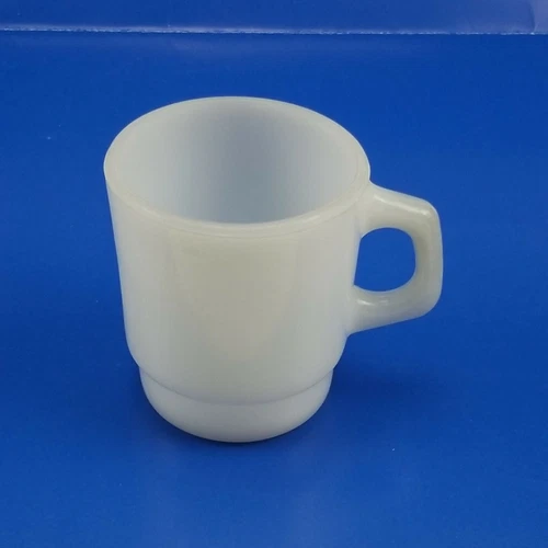 Vintage Fire King Anchor Hocking Oven-Proof 22 Coffee Mug Cup Milk Glass 