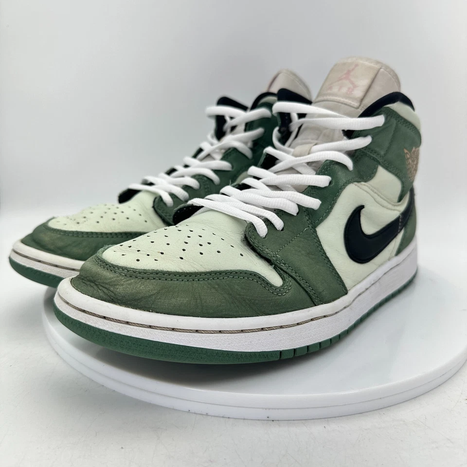 Nike Air Jordan 1 Mid Hombres 9.5 Mujeres 11 CZ0774-300 Zapatos de Baloncesto Verde Holandés Foto 2 de 4