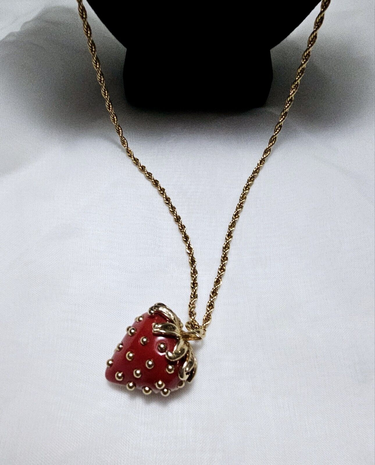 VTG Avon Goldtone Studded Red Strawberry Pendant … - image 8