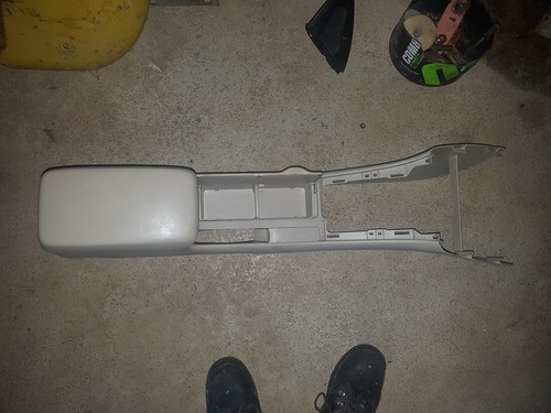 TOYOTA COROLLA ZZE122 CENTER CONSOLE ARM REST BIEGE INTERIOR CONQUEST - Picture 2 of 6