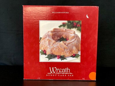 Williams Sonoma CHRISTMAS/HOLIDAY WREATH BUNDT CAKE PAN by Nordic Ware NIB