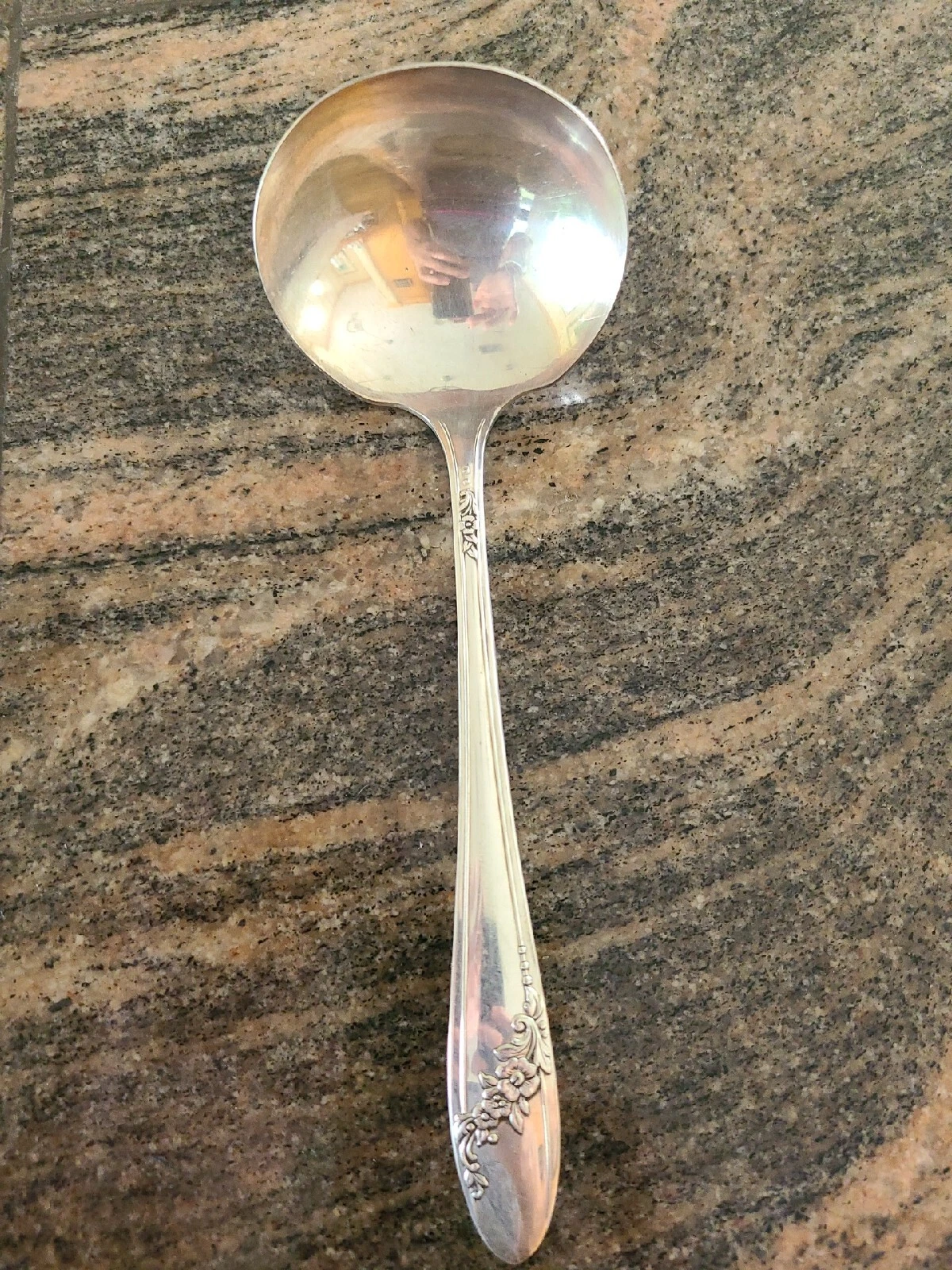 Gravy Ladle Spoon Oneida Community Tudor Silver Plate QUEEN BESS II pattern