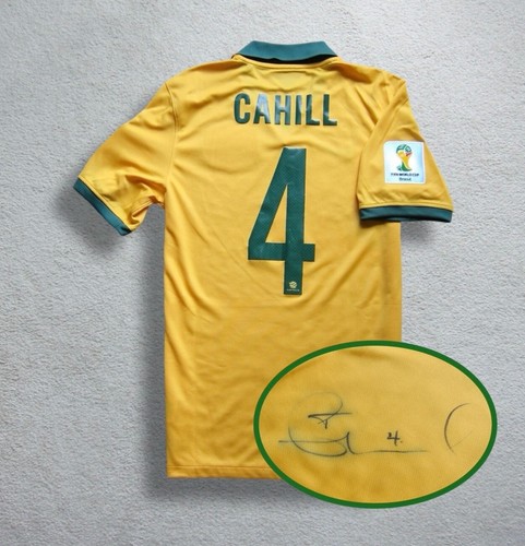 2014 Australia ๐ฆ๐บ CAHILL Signed Soccer Jersey Football Shirt Socceroos