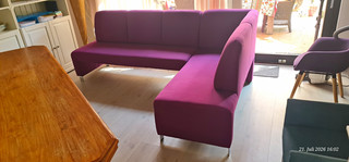 hochwertige Eckbank/Sofa L Form Stoff mit Metallfüßen 240x155 cm neuwertig!
