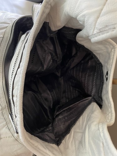 Nuevo Vera Bradley, Simplemente Vera Vera Wang, bolsas de rafia sin marca y taza Rae Dunn - Imagen 9 de 15