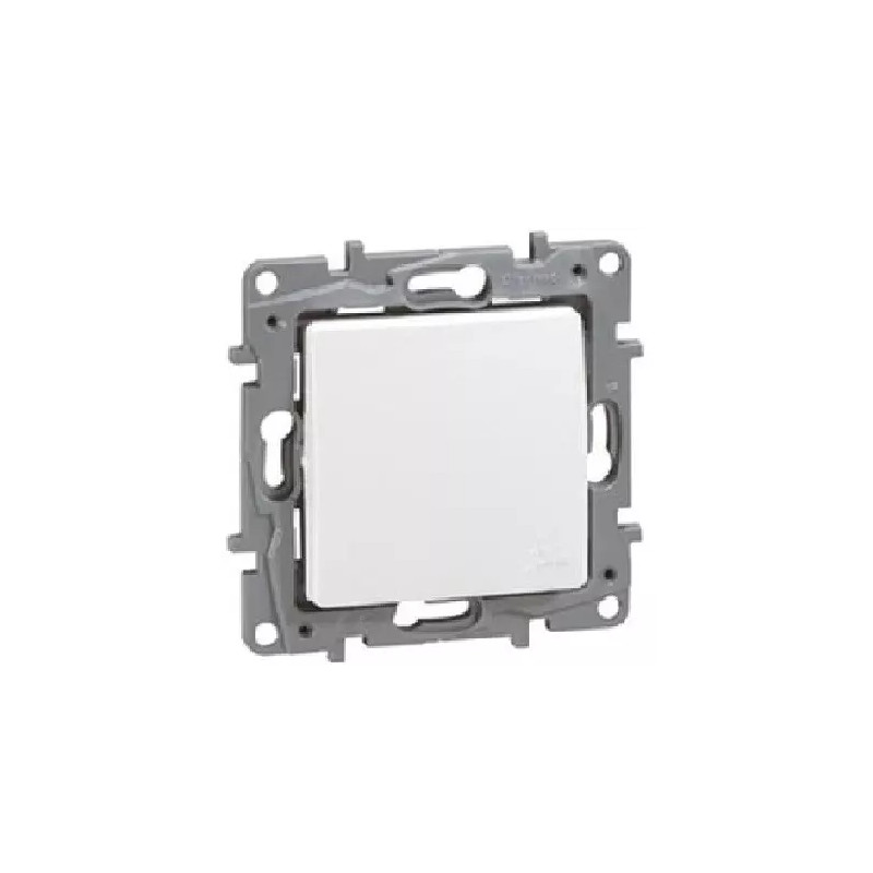 Poussoir Legrand Niloe blanc pour éclairer votre terrasse ou sécuriser votre salle de bain