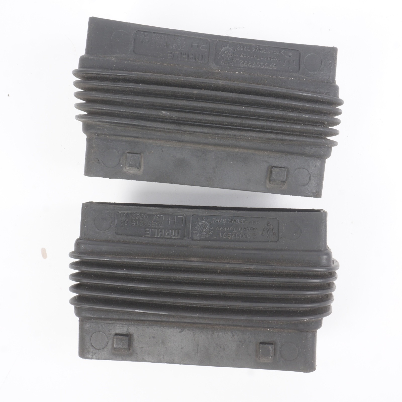 2014 - 2019 Maserati Quattroporte SQ4 M156 Left Right Air Intake Duct Set OEM