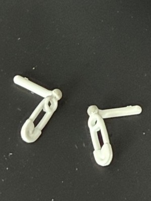 New Monster High Reel Drama Doll Draculaura White Pin Earrings 2025 Accessories