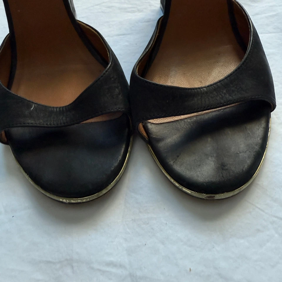 Tacones de cuña vintage Givenchy Paris de gamuza con tiras con ribete dorado, talla 38,5 Foto 4 de 4