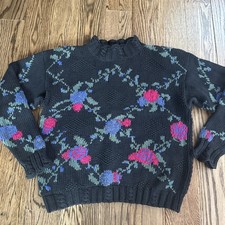 Vintage Maggie Lawrence Embroidered Granny Core Sweater Floral Large Runs Small