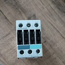 Siemens 3RT1025-1B..0 Leistungsschütz